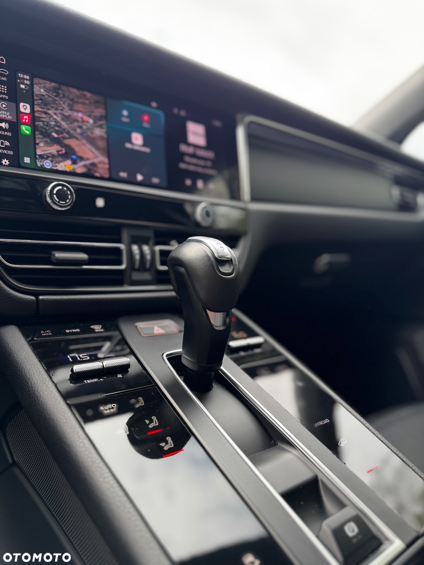 Porsche Macan - 28