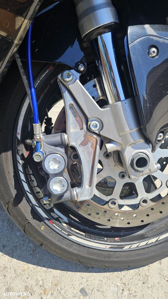 Suzuki GSX 1300R Hayabusa - 4