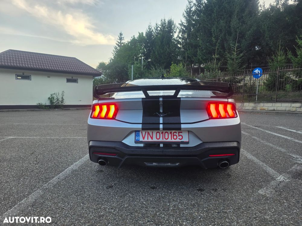 Ford Mustang - 11