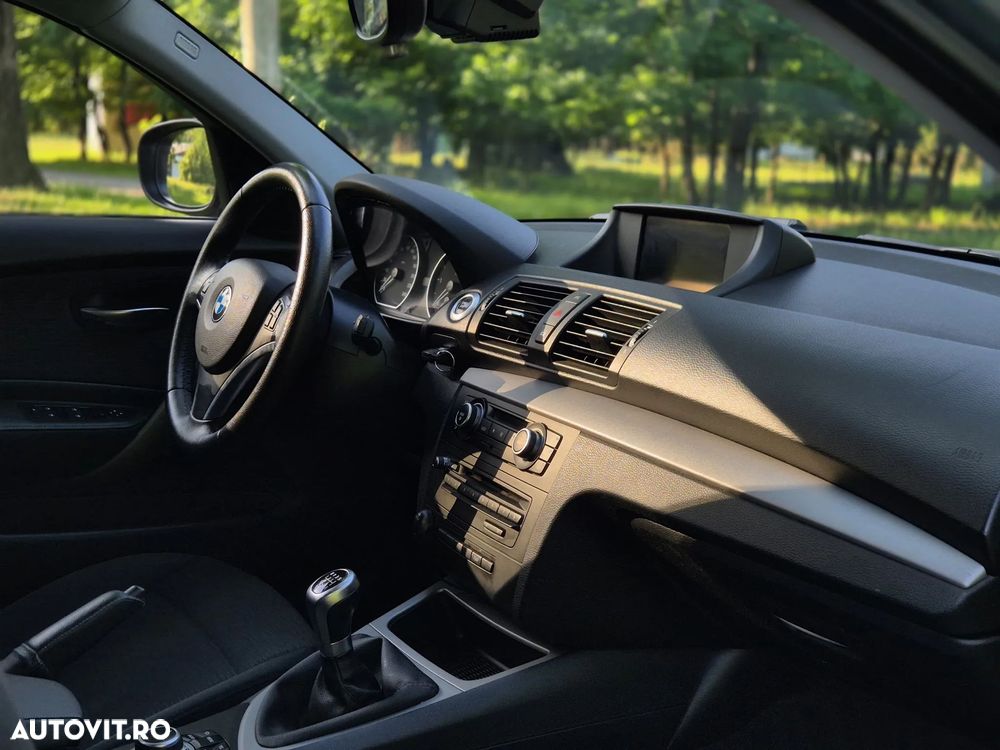 BMW 1 Series 2010 — imagine 19