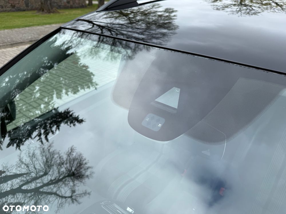 Volkswagen Touran 2.0 TDI DPF DSG MATCH - 20