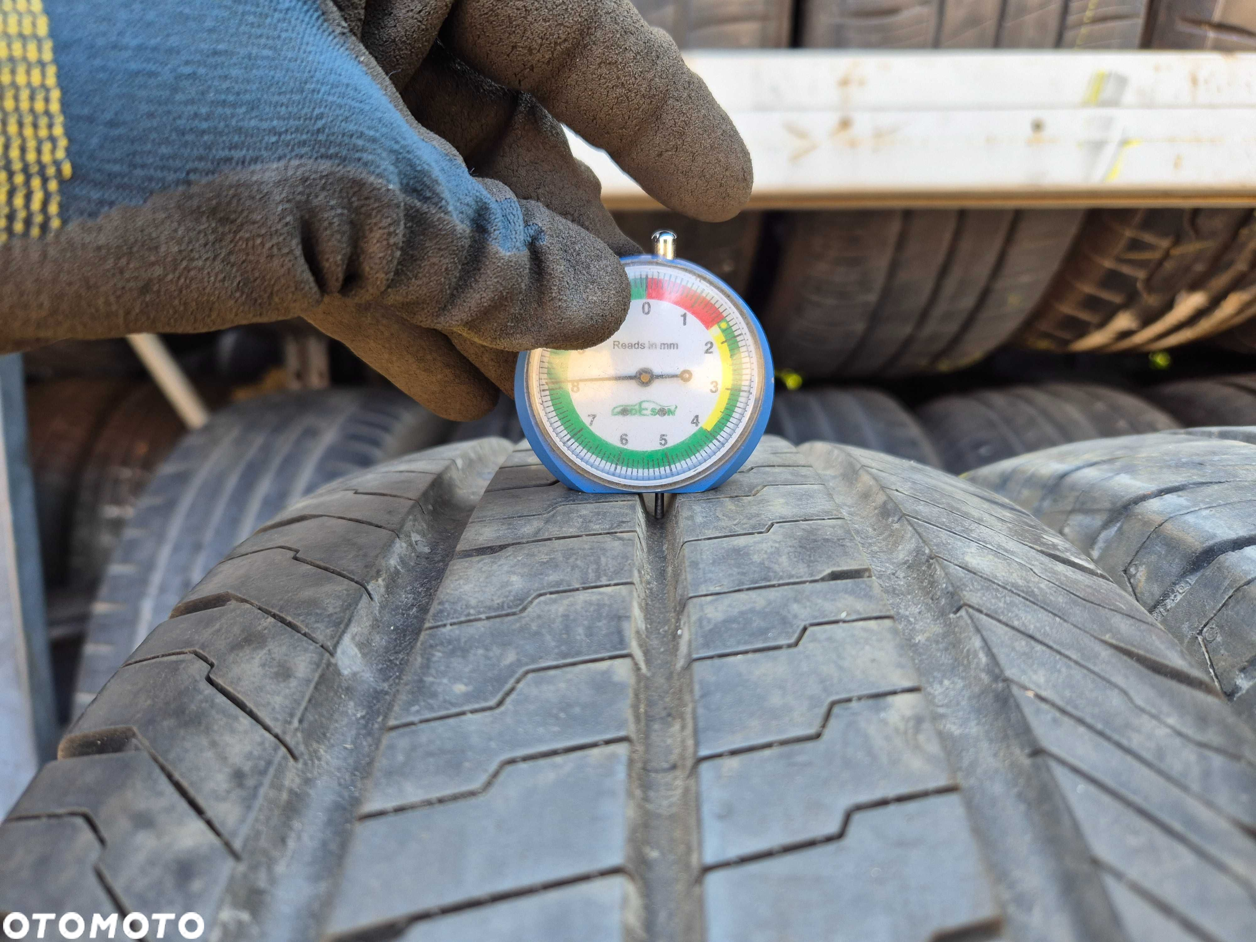 Continental VanContact Eco 215/65r15C 104/102T 7-8mm N2906 - 2
