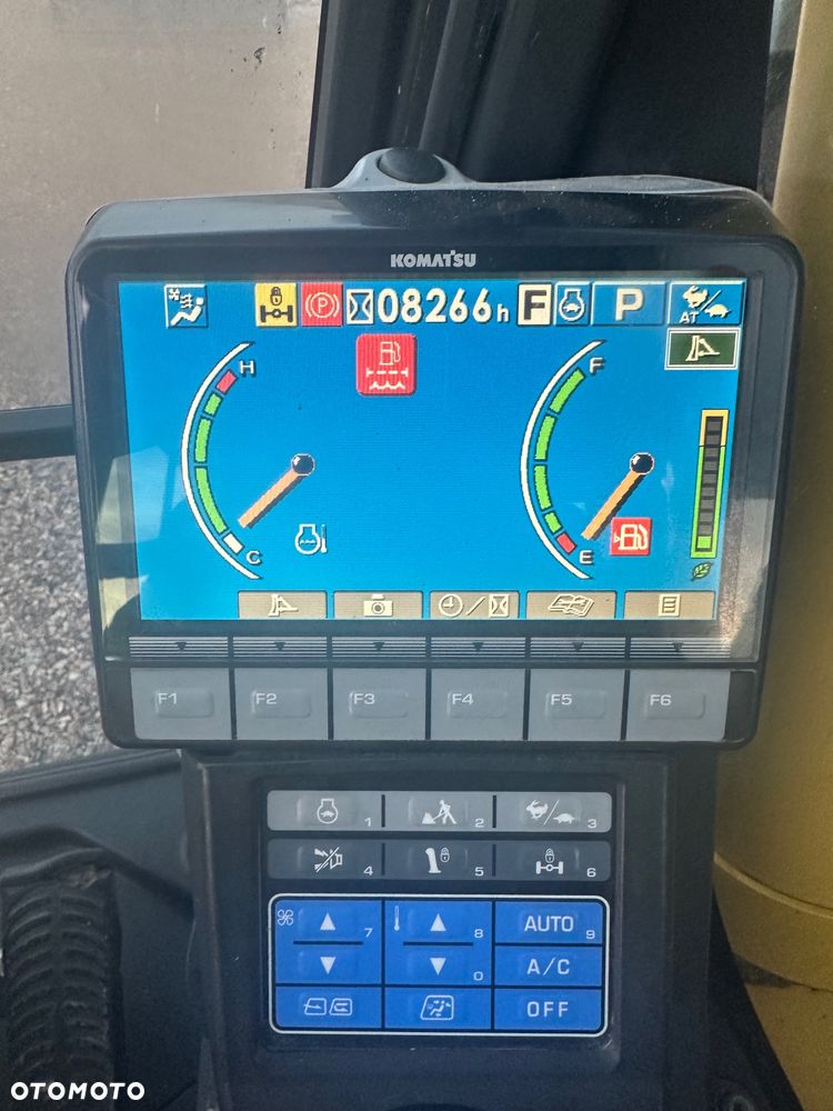 Komatsu /  PW 148-8 / - 19