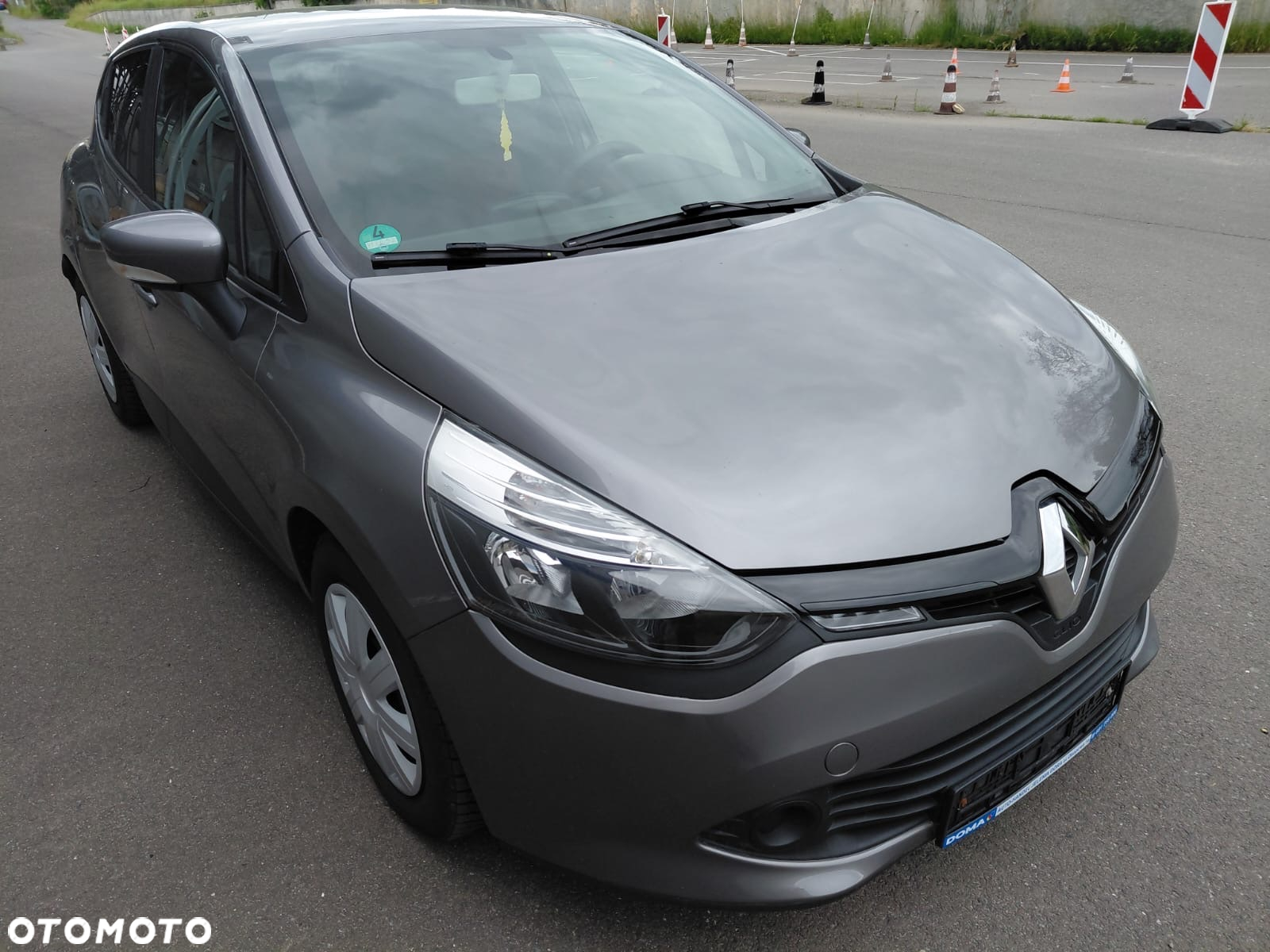 Renault Clio 1.2 16V 75 LIMITED - 5