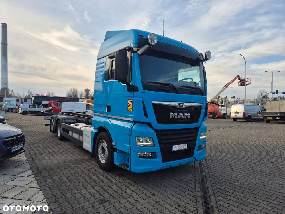 MAN TGX 26.500 / 6X2 / SERWIS na 496TKM /Stan IDEAŁ/E6/ BDF RAMA /6X2/ 3 OŚ SKRĘTNA + PODNOSZONA /SYPIALKA - 7