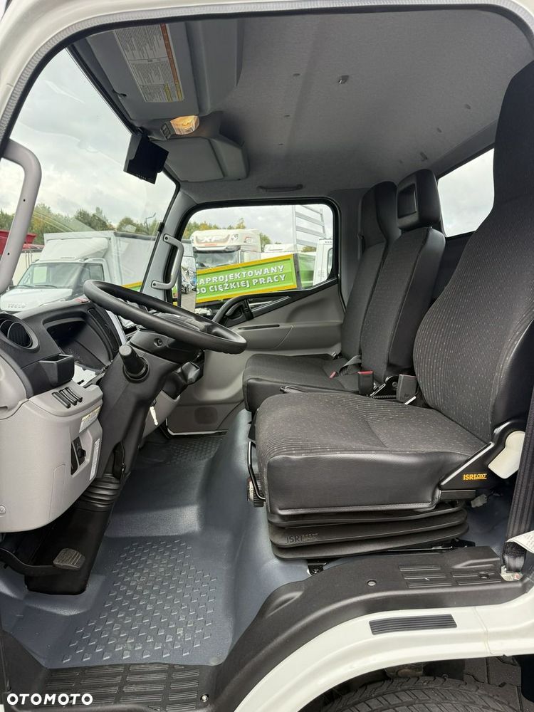 Mitsubishi Fuso - 19