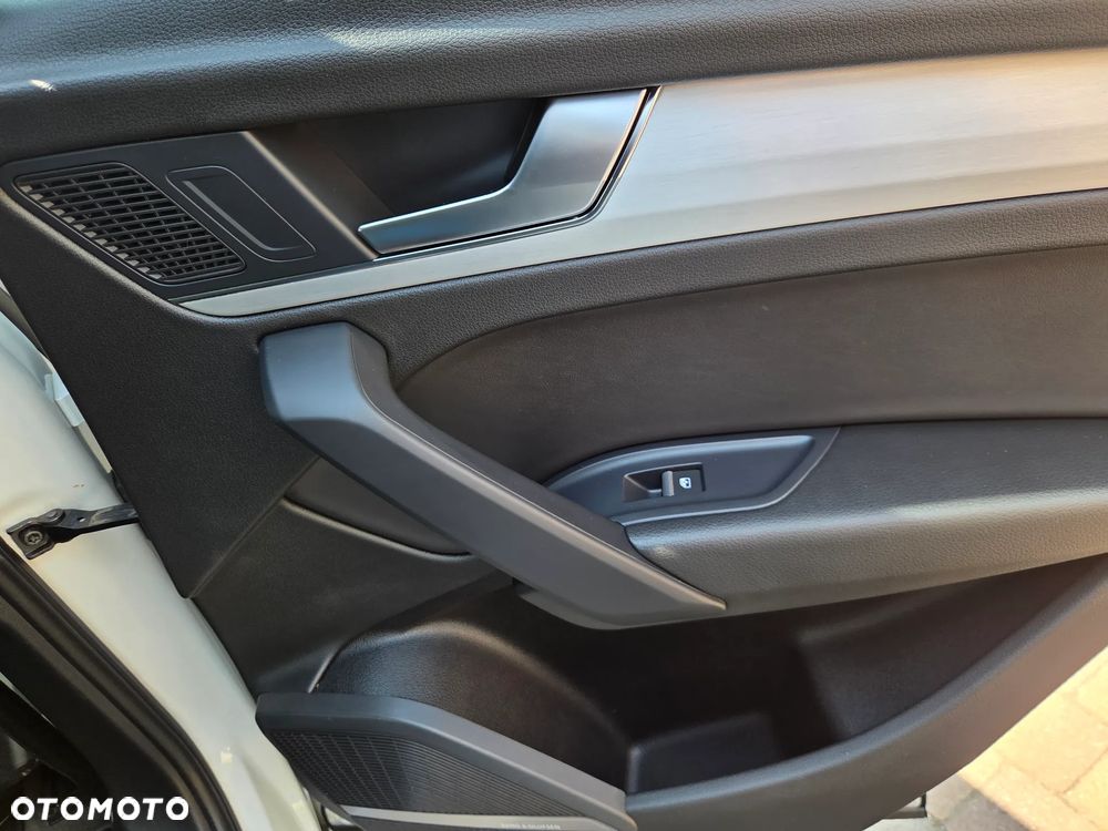 Audi SQ5 Sportback - 16