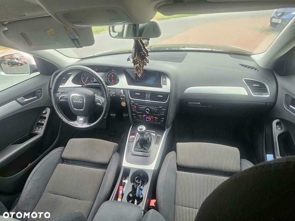 Audi A4 Avant - 3