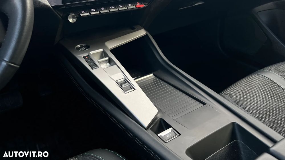 Peugeot 308 PureTech 130 EAT8 Allure - 14