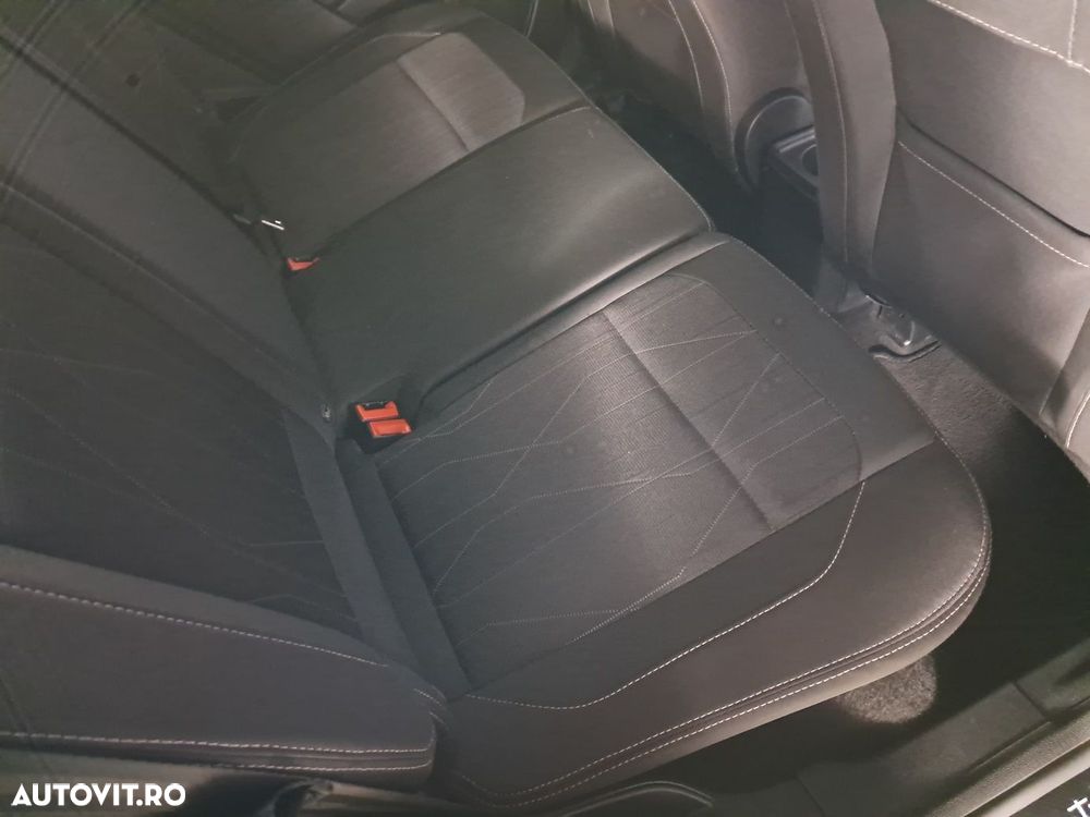 Ford EcoSport - 19