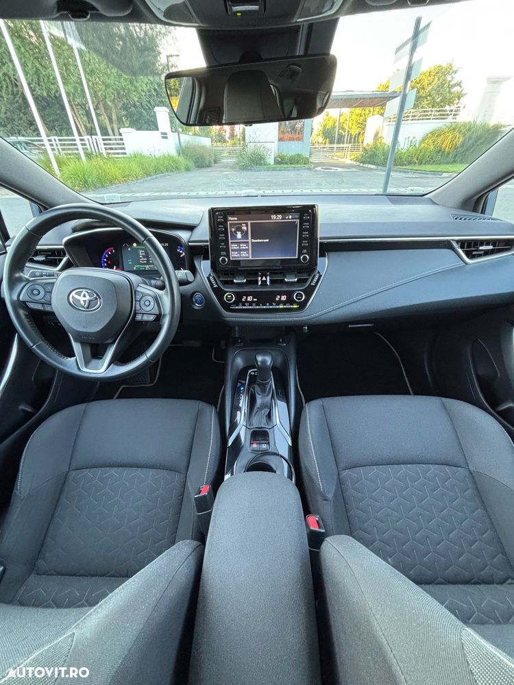 Toyota Corolla 1.8 HSD Business - 6