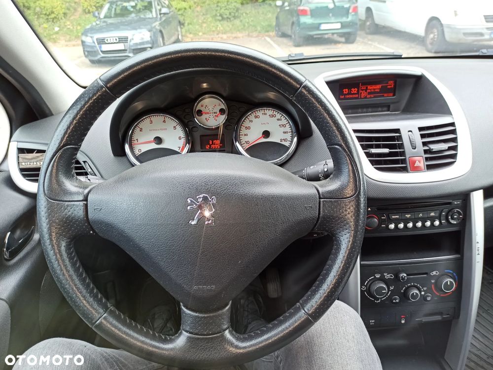 Peugeot 207 1.4 Trendy - 10