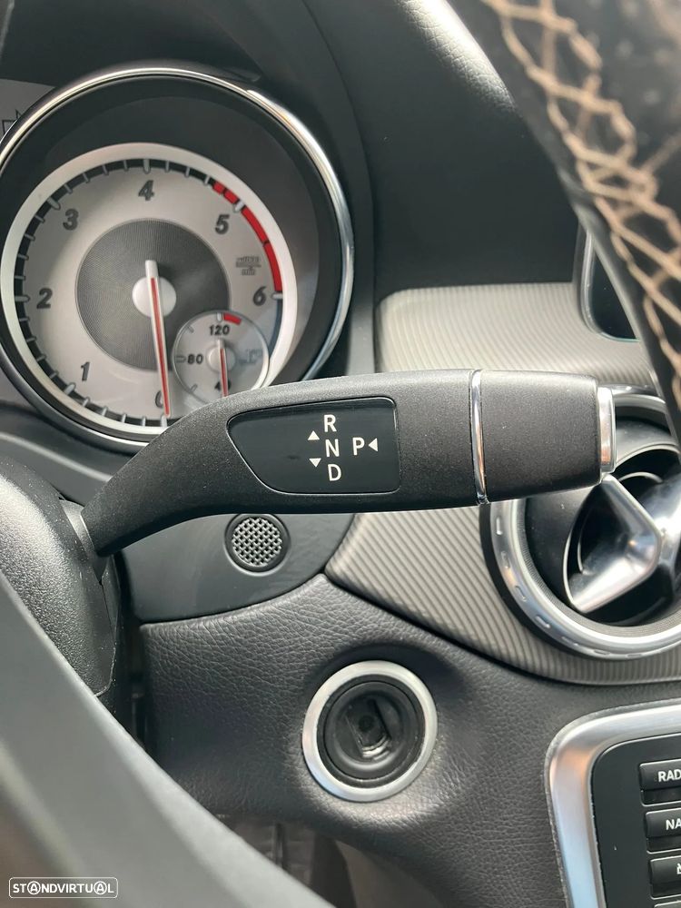 Mercedes-Benz GLA 200 - 14
