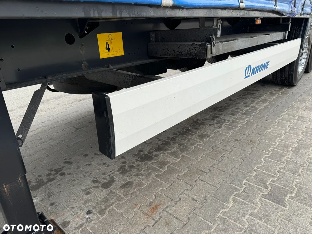 Krone SD Firanka Certyfikat XL, Dach podnoszony - 30