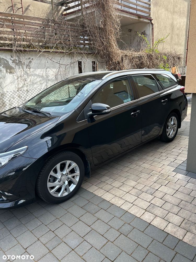 Toyota Auris 1.6 Comfort - 2