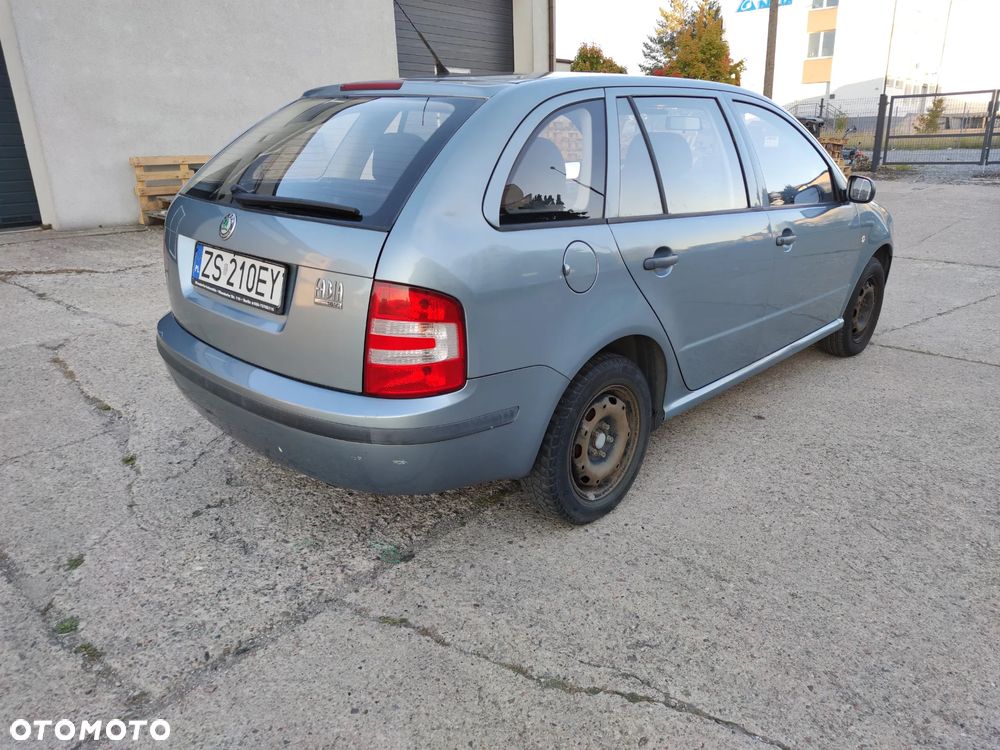 Skoda Fabia 1.4 16V Classic - 11