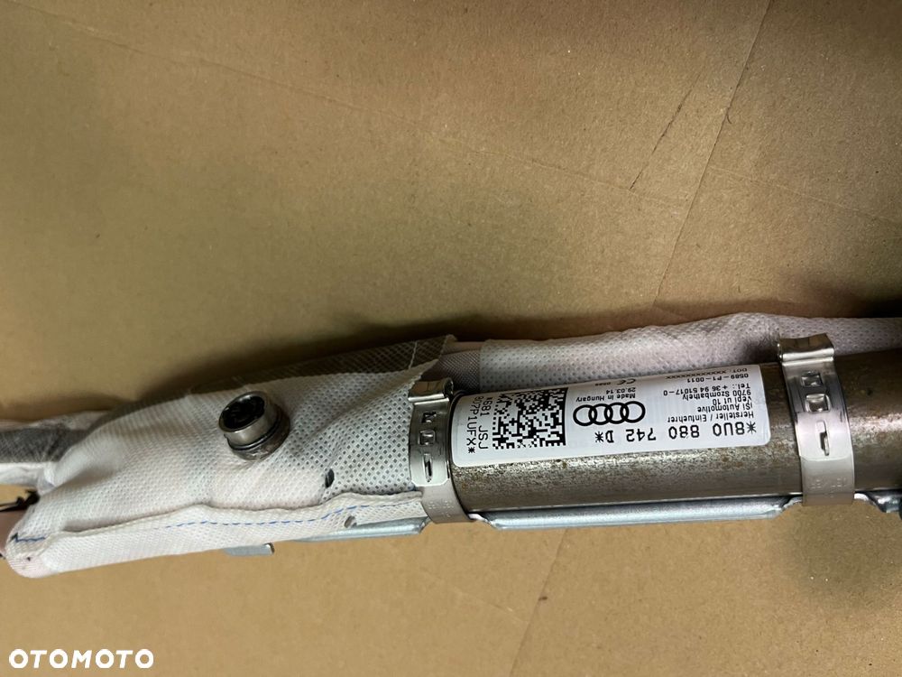 KURTYNA POWIETRZNA AUDI Q3 8U0880742D PRAWA KURTYNA DACHOWA AUDI Q3 8U0 - 4