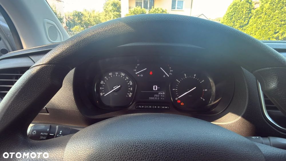 Opel Vivaro - 14