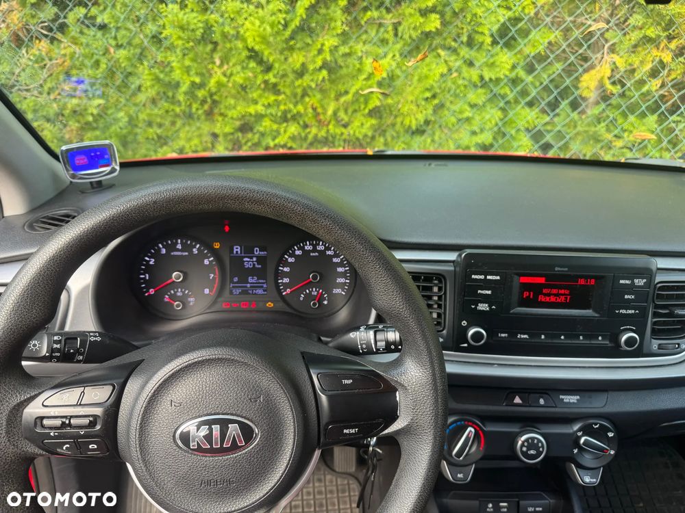 Kia Rio 1.2 M - 8