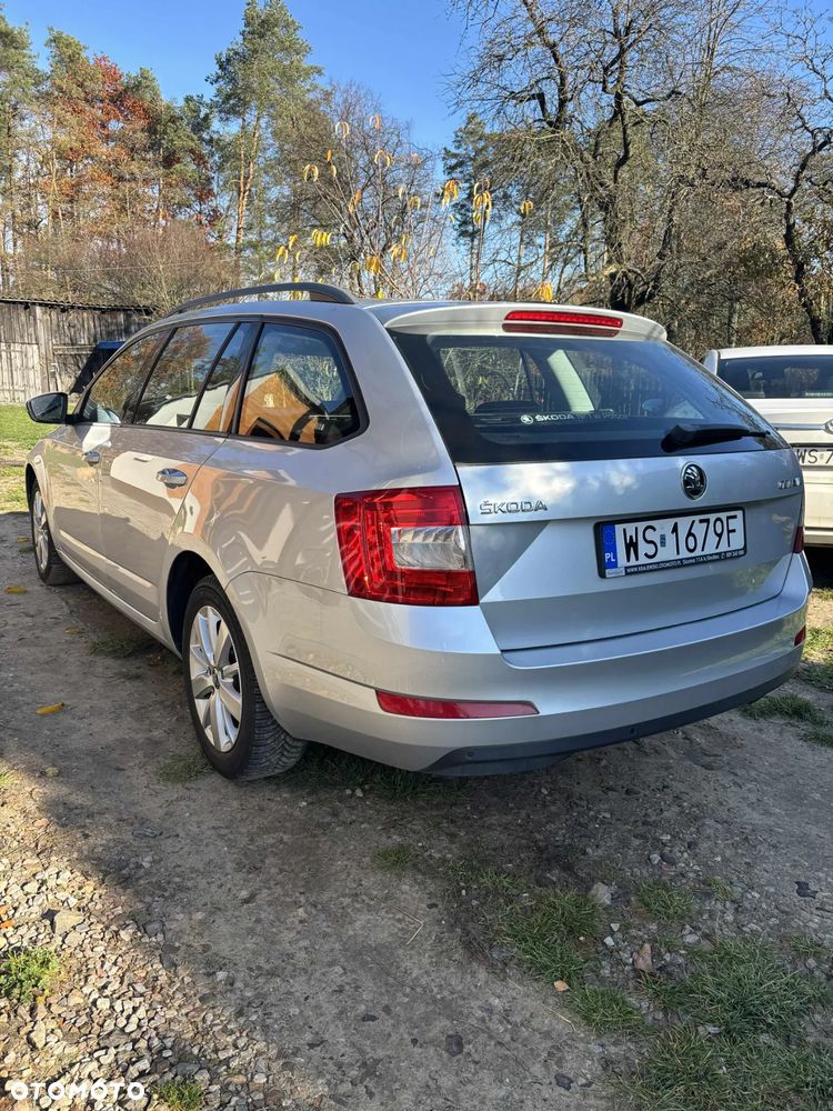 Skoda Octavia 1.6 TDI Ambition DSG - 7