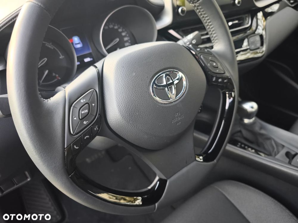 Toyota C-HR - 15