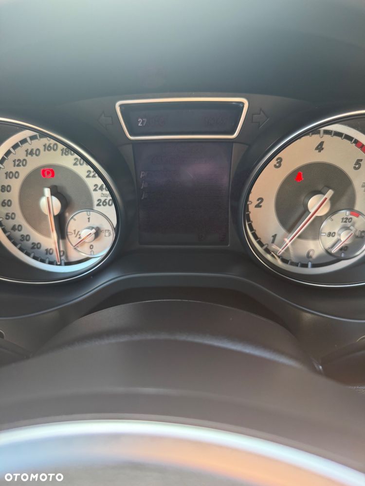Mercedes-Benz CLA 200 (CDI) d 4Matic 7G-DCT - 40