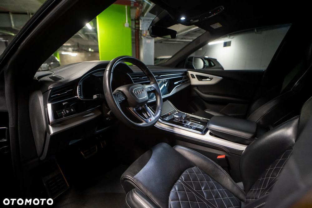 Audi Q8 55 TFSI mHEV Quattro Tiptronic - 2