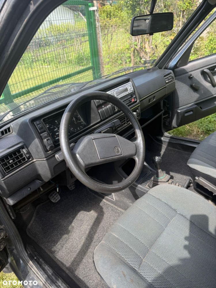 Volkswagen Golf 1.6 CL - 10