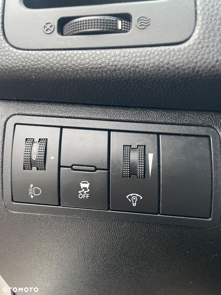 Kia Venga 1.6 L - 10