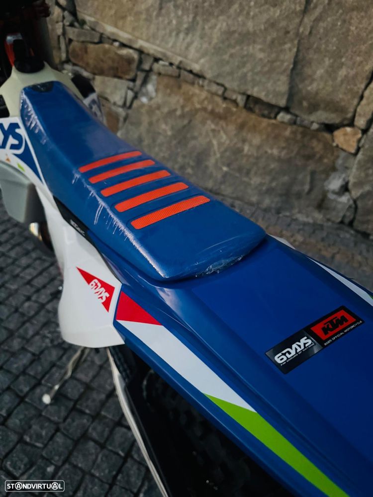 KTM 300 EXC Six Days - 8