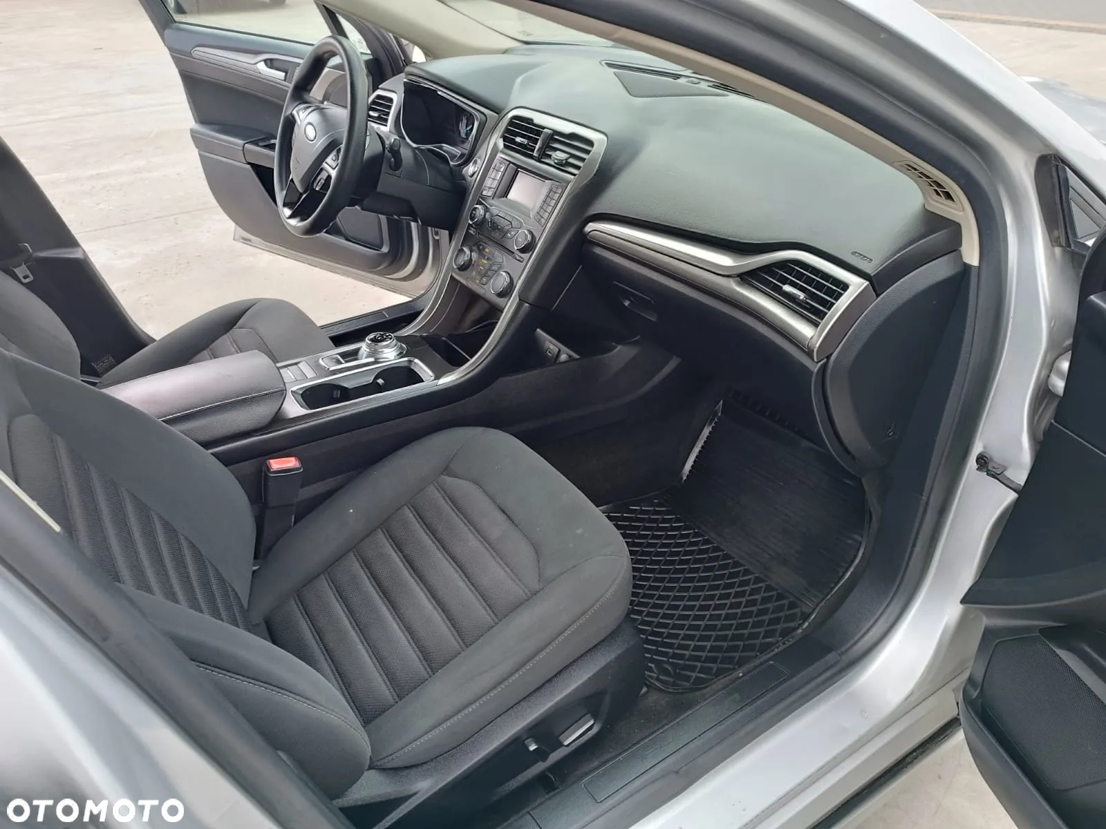 Ford Fusion - 13