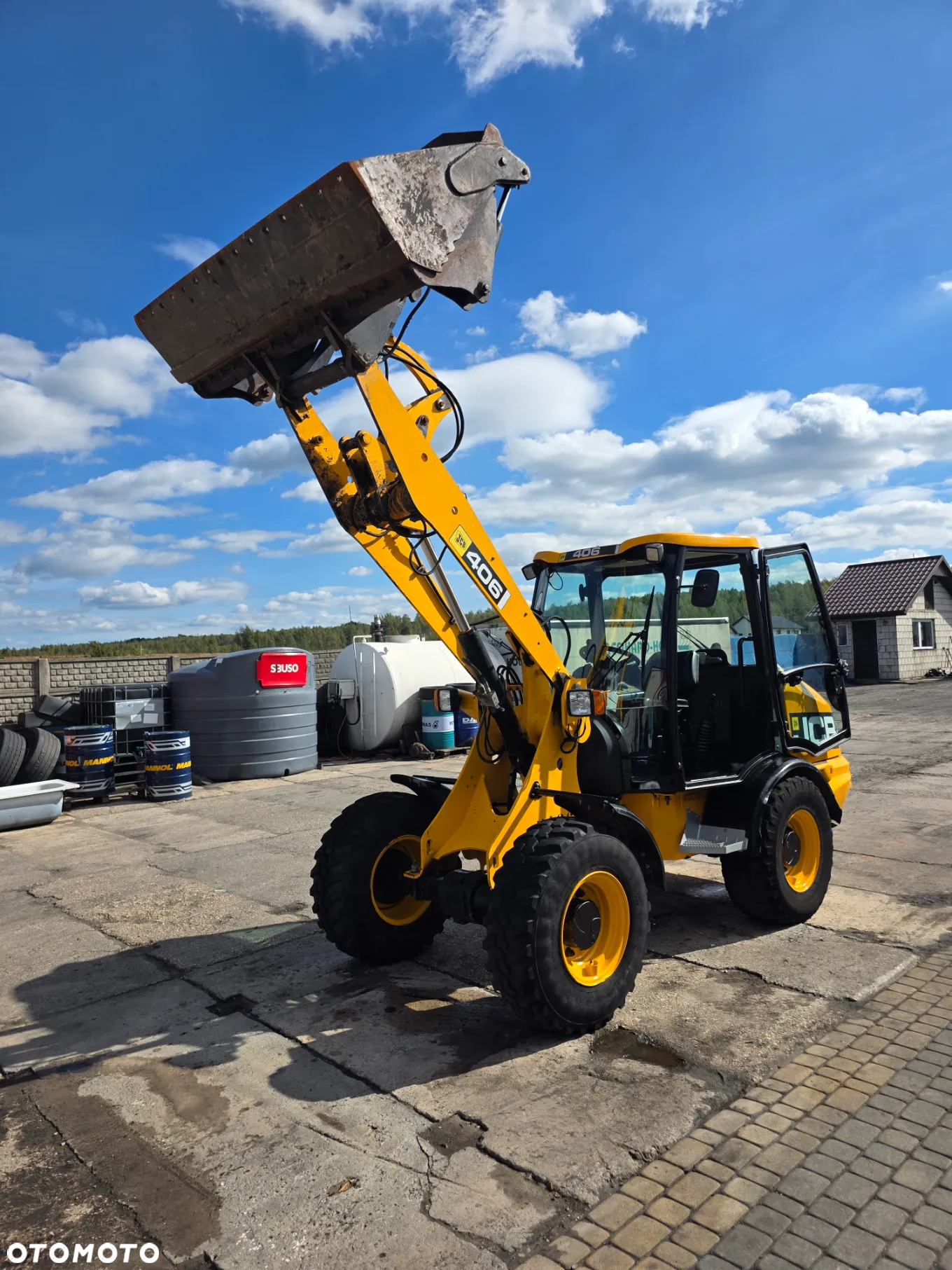 JCB 406 - 12