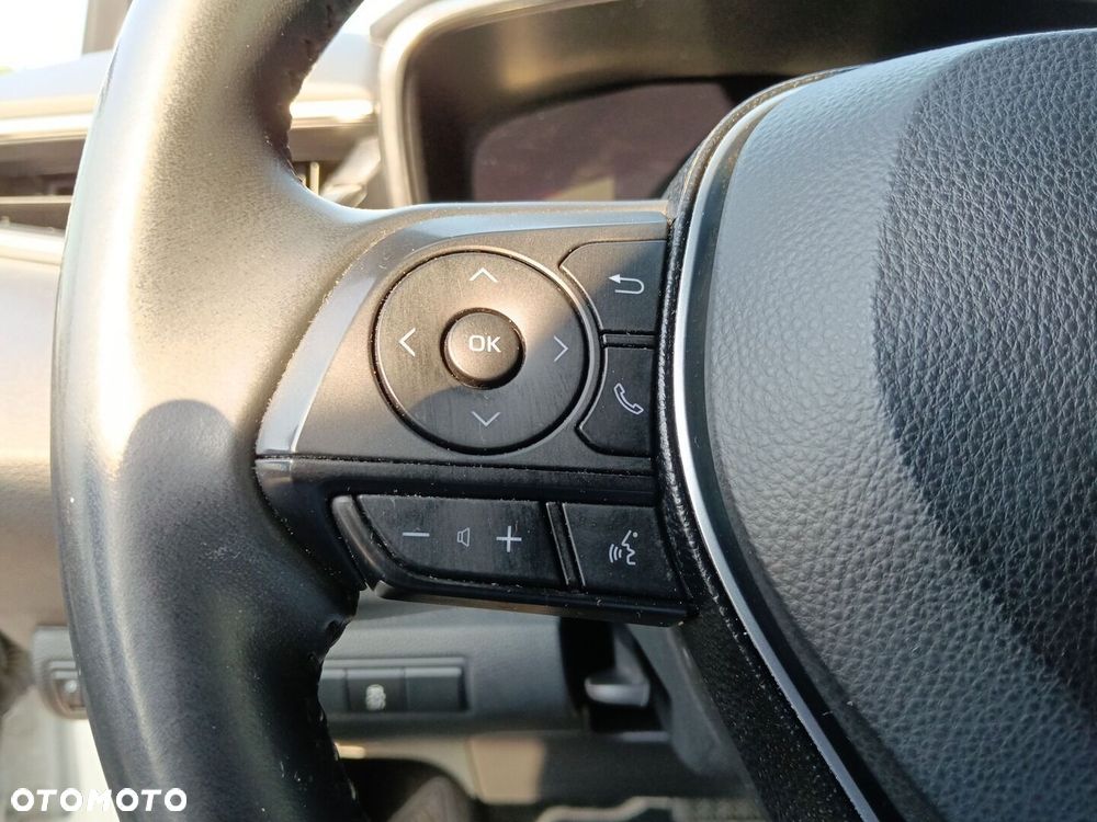 Toyota Corolla 1.8 Hybrid Comfort - 17