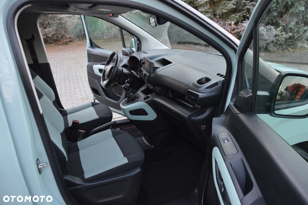 Citroën Berlingo Multispace PureTech 110 SHINE - 11