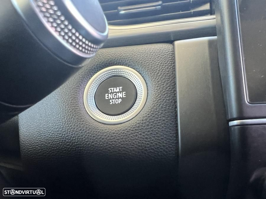 Renault Captur 1.0 TCe Exclusive Bi-Fuel - 34