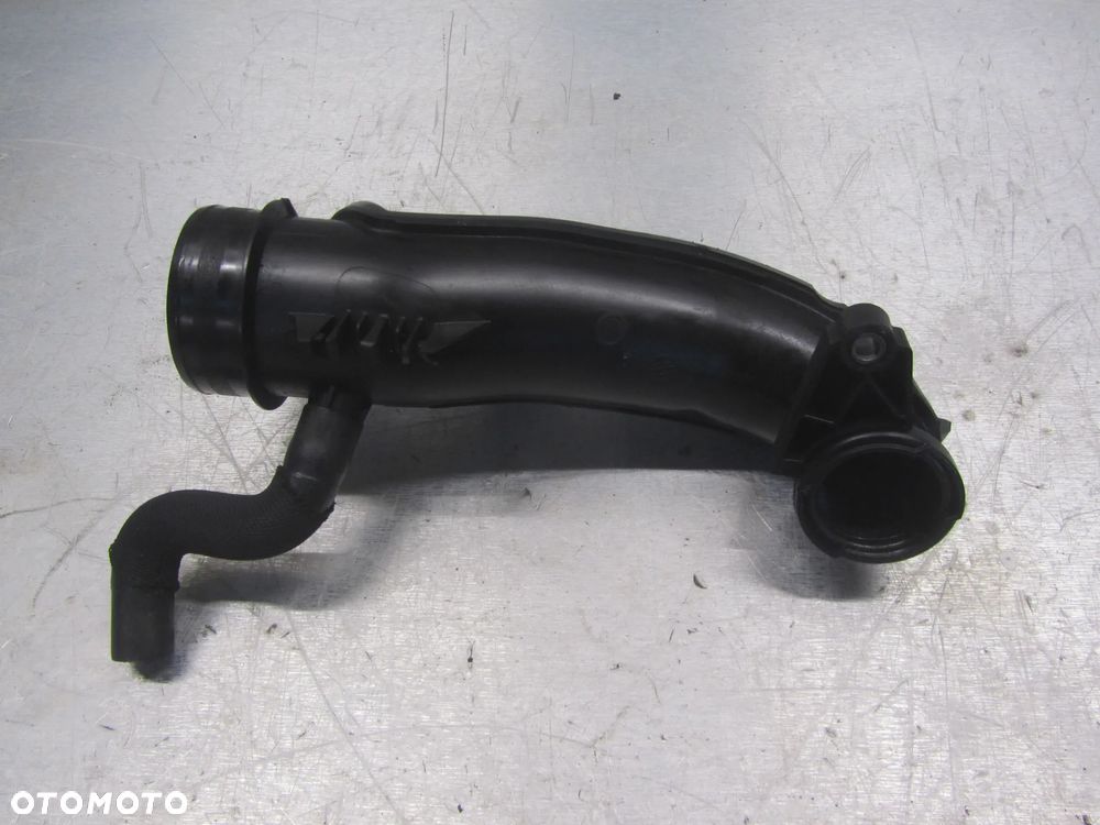 Rura Powietrza 165752889R Renault Trafic-Vivaro 16 DCI 2014- - 2