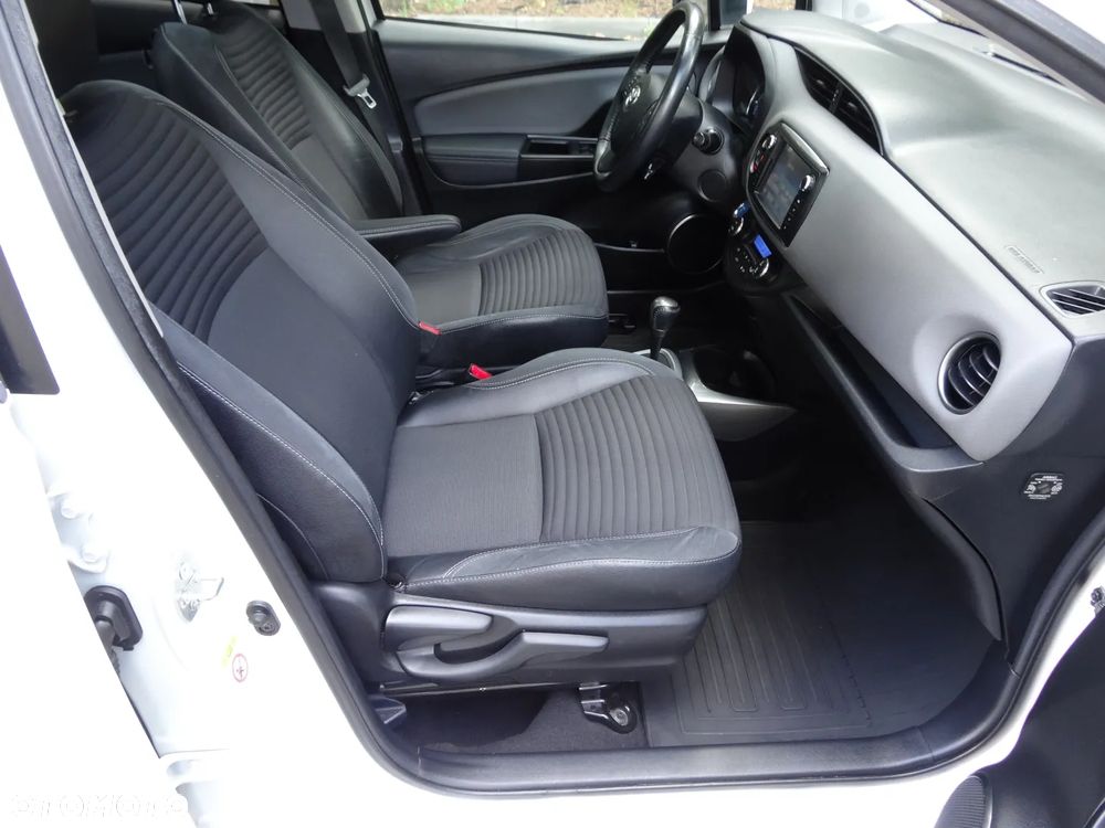 Toyota Yaris 1.5 VVT-i Comfort - 23