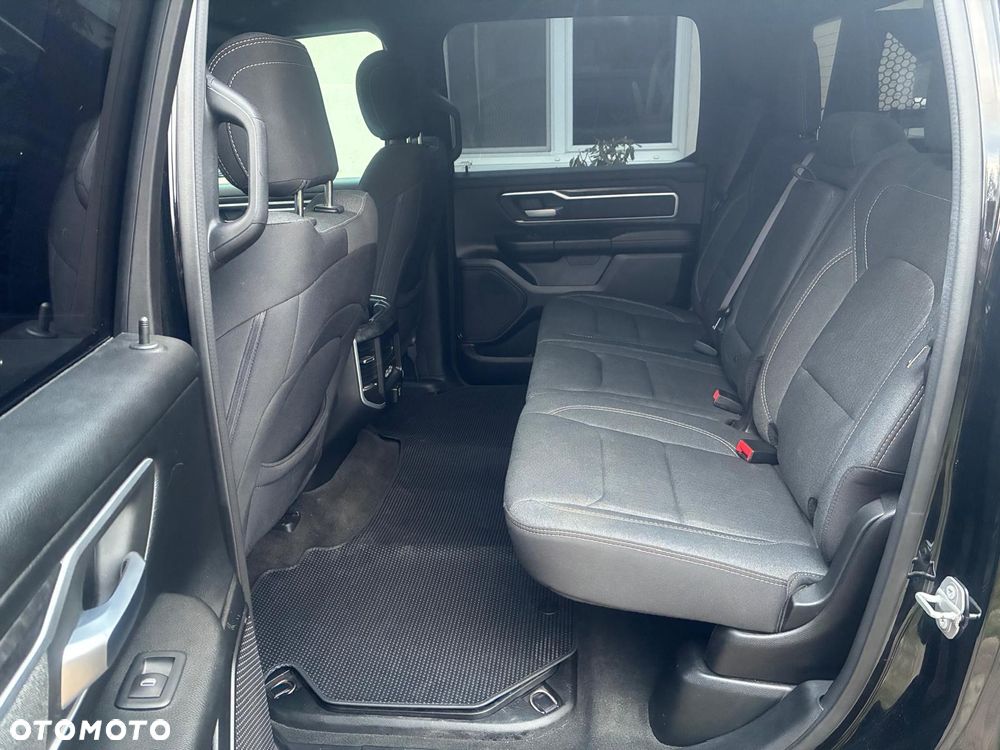 RAM 1500 5.7 Crew Cab Shortbed Bighorn Black - 22