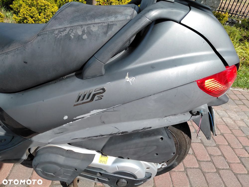 Piaggio MP-3 - 17