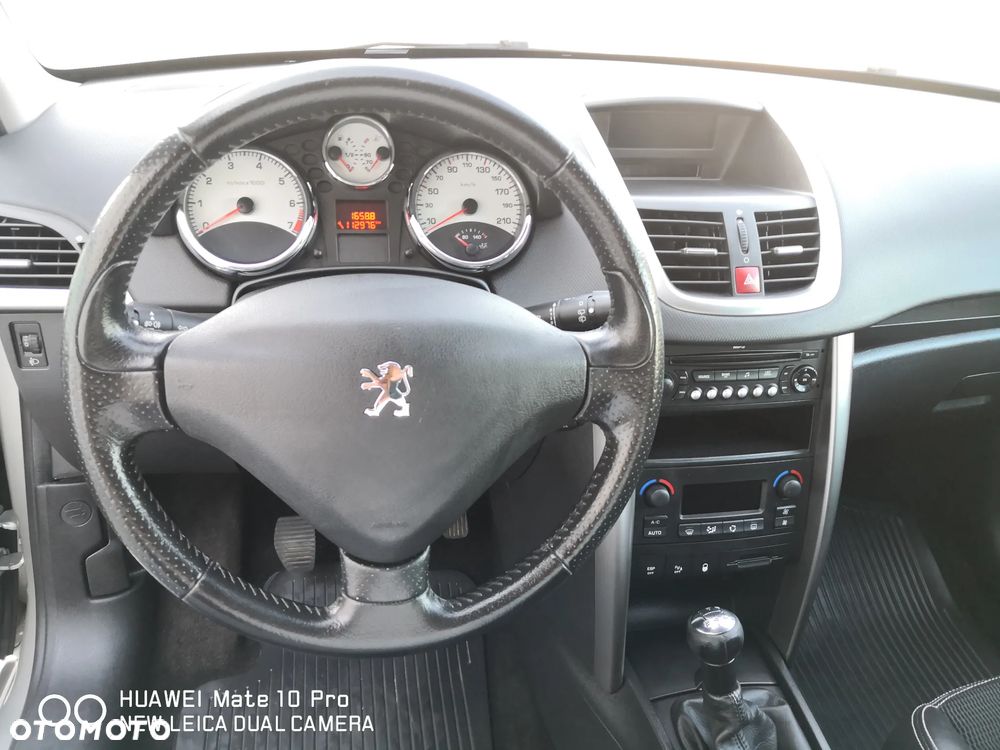 Peugeot 207 Outdoor 1.6 - 10