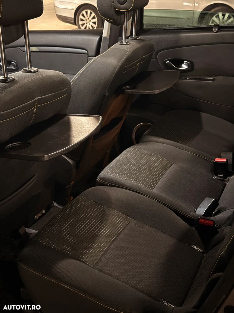 Renault Grand Scenic dCi 160 FAP Dynamique - 9