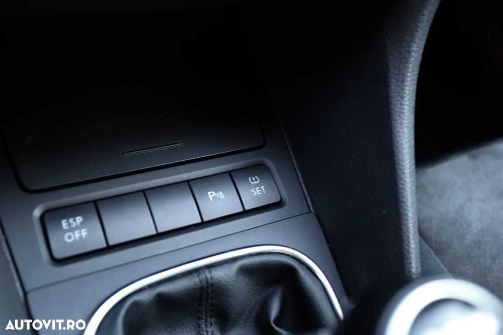Volkswagen Golf 1.4 TSI Highline - 13
