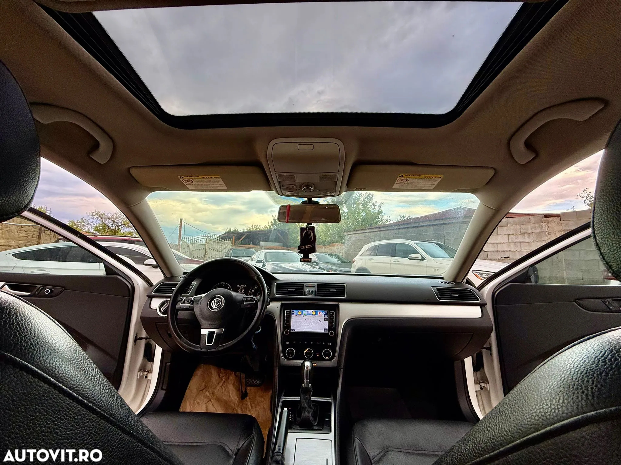 Volkswagen Passat - 6
