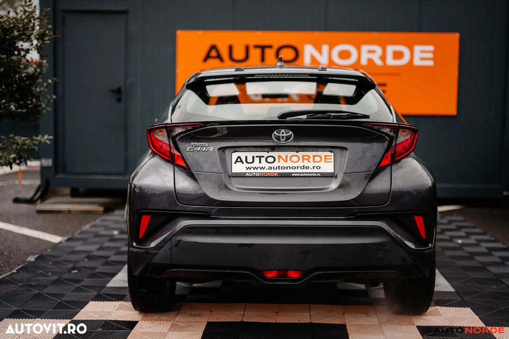 Toyota C-HR - 9