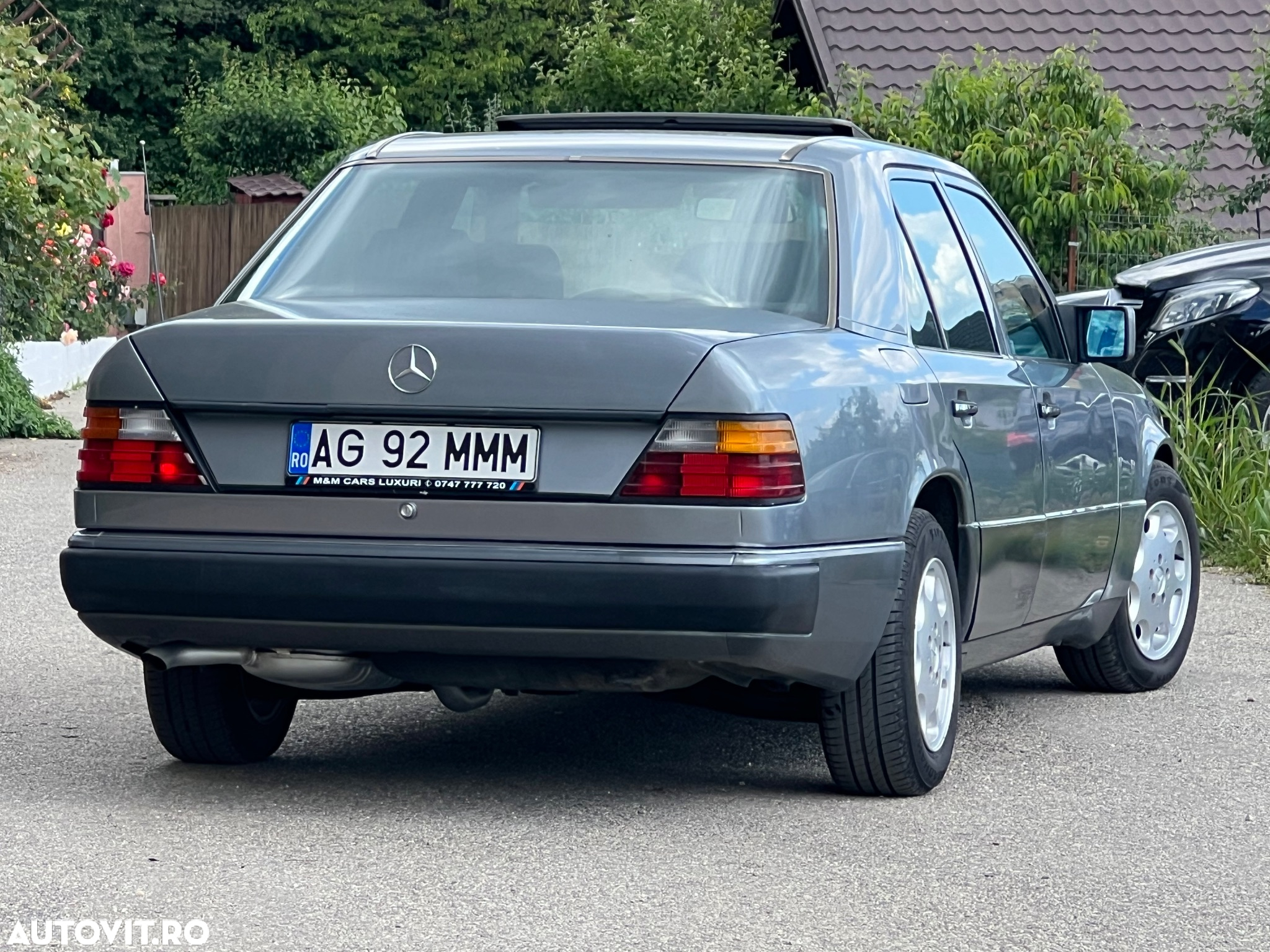 Mercedes-Benz W124 - 2
