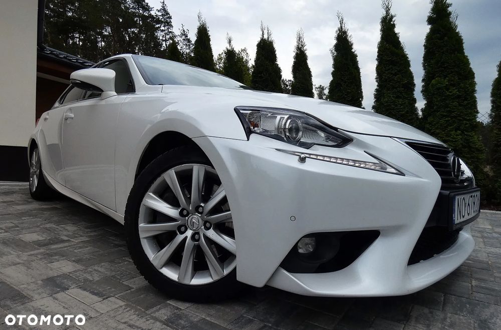 Lexus IS 200t / 300 Black - 41