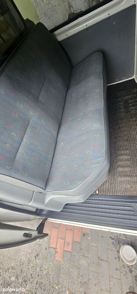Volkswagen Transporter - 5
