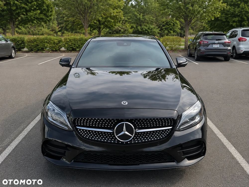 Mercedes-Benz Klasa C 300 9G-TRONIC - 3