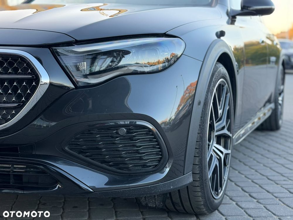 Mercedes-Benz Klasa E 300 de PHEV 4-Matic All-Terrain Avantgarde 9G-Tronic - 13