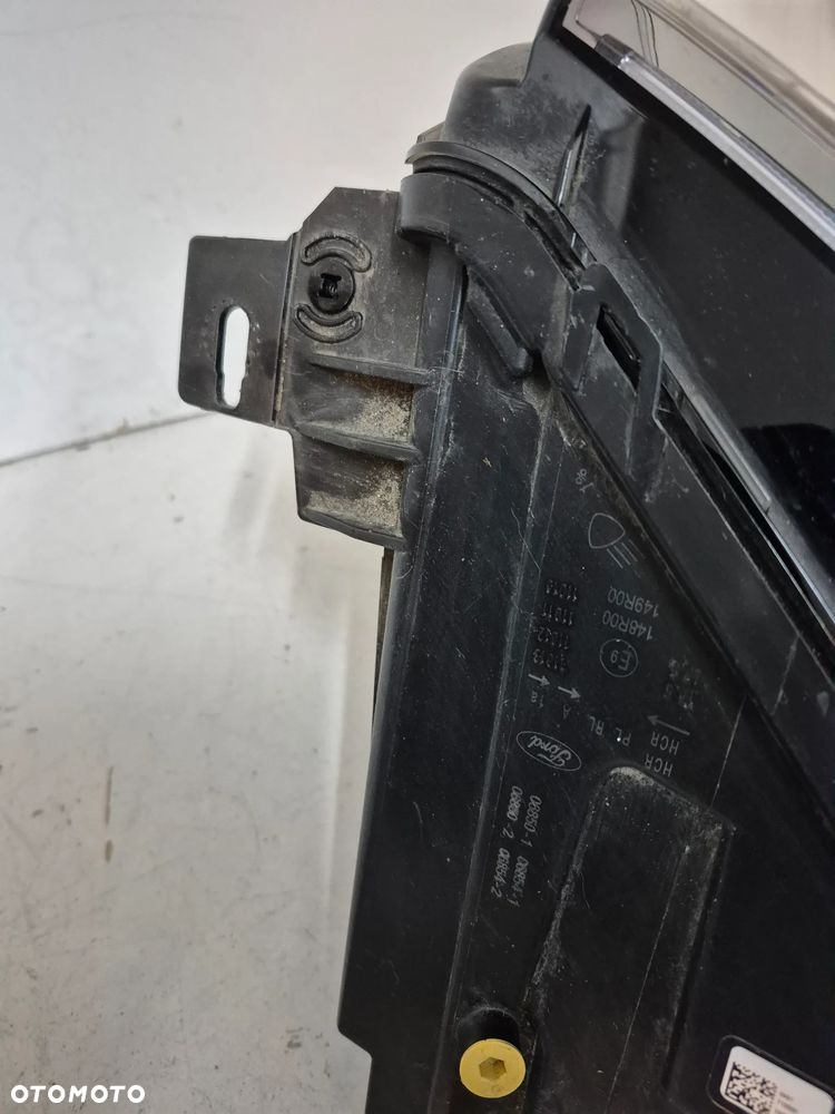 Ford Courier MK3 lampa prawa R2X6-13E014-AE - 8